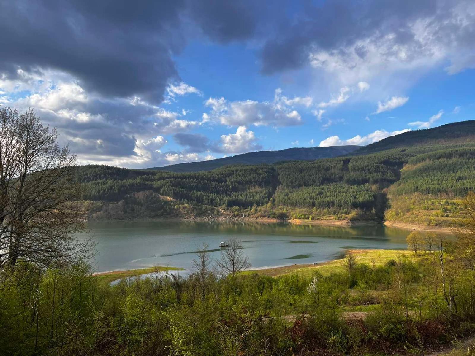 Zavojsko Jezero - Vila Jezero Пирот Екстериор снимка